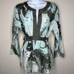 NWOT Cadeau Maternity Leaf Abstract Blouse Silk Blend in Shades of Green Size M